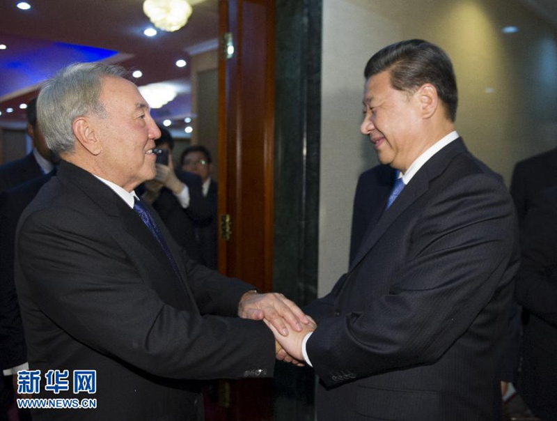 习近平时隔一年多再次访哈 助力“丝绸之路经济带
