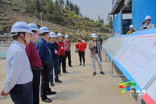 松桃高速公路建设征拆现场推进会召开