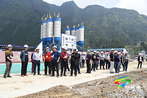 松桃高速公路建设征拆现场推进会召开