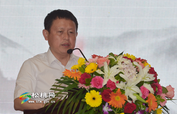 “你旅游我买单 百万红包大放送”2016中国旅游日贵州梵净山松桃苗族文化旅游节推介会在重庆举行